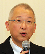 中尾浩治 氏（会長）