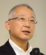 中尾浩治 氏（会長）